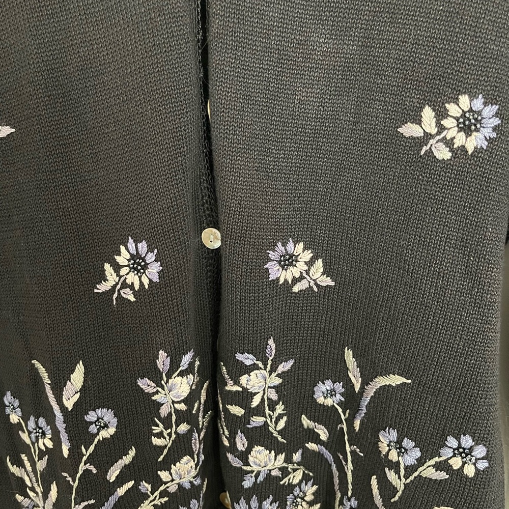Emily Rose cardigan - Picture 3 of 4
